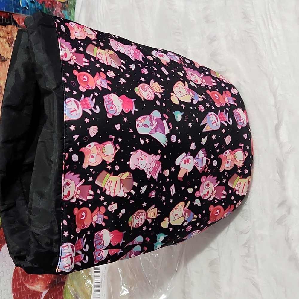 Soft pull string makeup bag
